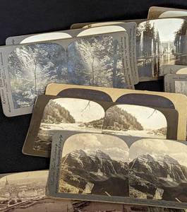 lot 9 image: Sun Sculpture Stereoscope and Viewing Cards #1