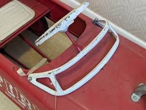 lot 14 image: Vintage Fire Truck Pedal Car
