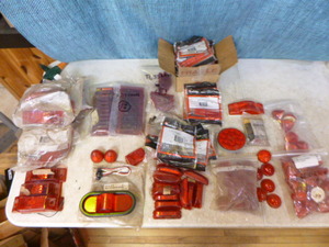 lot 100 image: Marker Lights