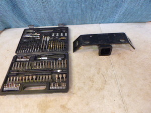 lot 59 image: Tow Hitch and Screwdriver Bit Set