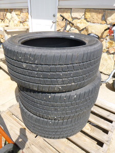 lot 84 image: 3 Michelin Tires