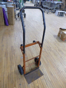 lot 89 image: 4-Wheel Hand TruckDolly