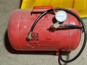 lot 3 image: Tool Shop 5 Gallon Air Tank