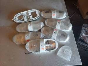 lot 77 image: Lot of 7 12V Lights