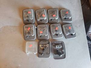 lot 85 image: Lot of 10 12V Lights
