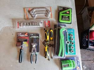 lot 181 image: Tools PH Screwdrivers, Screw Extractor Set, Obstruction Wrench Set, Sockets, Welding Pliers, MM Die Set, Tubing Cutters