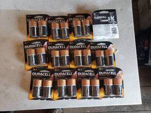 lot 269 image: Lot of Duracell D Cell Batteries - Expired 02022017