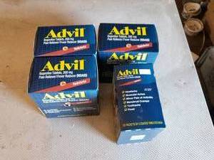 lot 329 image: Lot of 4 Boxes of Advil, 50 Packs of 2 Tablets - Expired 819