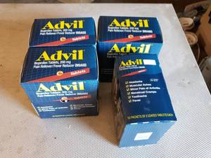 lot 330 image: Lot of 4 Boxes of Advil, 50 Packs of 2 Tablets - Expired 820
