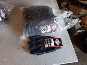 lot 342 image: Lot of 12 B&G Gloves