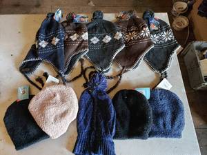 lot 347 image: Lot of 10 Stocking Caps