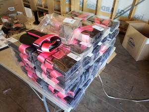 lot 371 image: Lot of 60 Kendall & Kylie Handbags