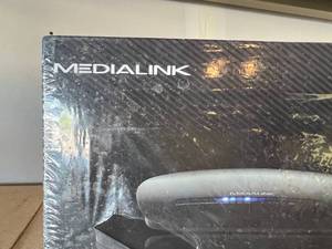 lot 15 image: MediaLink Wireless-N Broadband Router with Internal Antennas -New In Box
