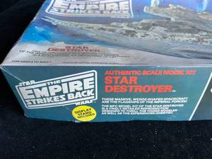 lot 26 image: The Empire Strikes Back Star Destroyer Model Kit