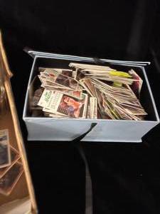 lot 62 image: Lot of Sports Cards