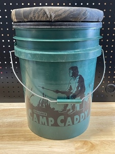lot 9 image: 5 Gallon Bucket and Cushioned Seat Lid