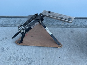 lot 10 image: Outers Bird Master Clay Pigeon Thrower