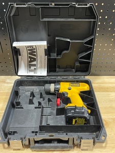 lot 26 image: DeWalt 38 VSR DrillDriver
