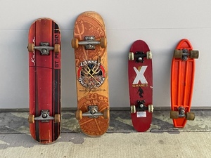 lot 53 image: Skateboards