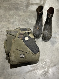 lot 82 image: Insulated Bibs and Rubber Boots