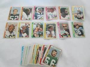 lot 10 image: 1978 Topps Football Cards...