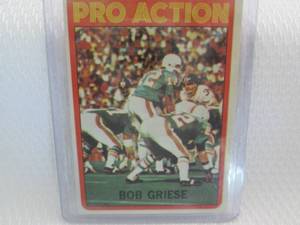 lot 25 image: 1972 Topps Bob Griese Pro Action Ca...