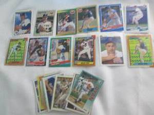 lot 75 image: Assorted Nolan Ryan  Cards...