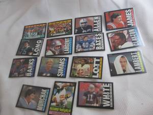 lot 118 image: 1985 Topps Football Cards...