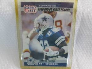 lot 155 image: 1990 Emmitt Smith Pro Set Rookie Ca...