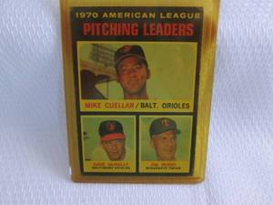 lot 188 image: 1971 Topps Jim Perry , Cuellar & Mc...