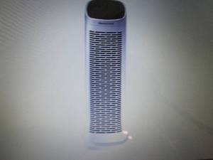 lot 215 image: Honeywell Air Genius 3 Air Purifier...