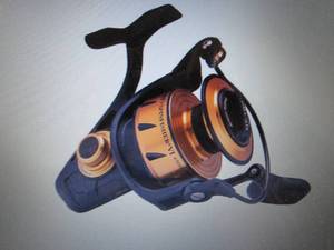 lot 229 image: Penn Spinfisher VI 4500 RHLH Spinn...