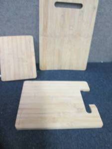 lot 235 image: 3pc Bamboo Cutting Board Set-used, ...