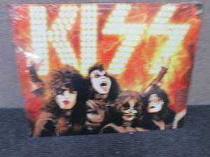 lot 339 image: Metal  Kiss Sign 16x12.5 inches...