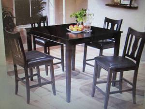 lot 346 image: Venetian Worldwide Oakwood 5-Pc. Pu...
