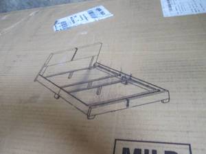 lot 351 image: Queen Black Platform Bed open box, ...