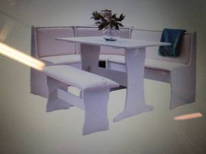 lot 352 image: Sibert Storage Breakfast Nook  open...