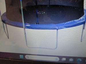 lot 357 image: 14 Round Trampoline no Enclosure o...