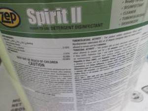 lot 402 image: Zep SPIRIT II DISINECTANT - 5 GALLO...