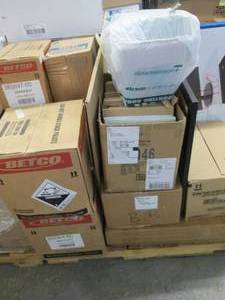 lot 412 image: Pallet of Assorted UnsoldUnclaimed...