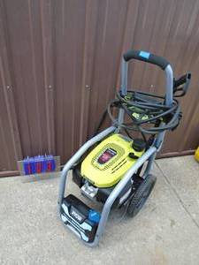 Ryobi Honda powered 3300 psi pressure washer with hose & wand. Tested & works. As shown.