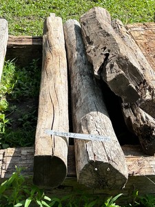 lot 13 image: Lot Of (4) Reclaimed Barn Timbers