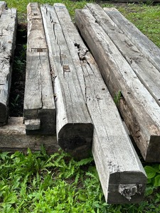 lot 25 image: Lot Of (3) Reclaimed Barn Timbers