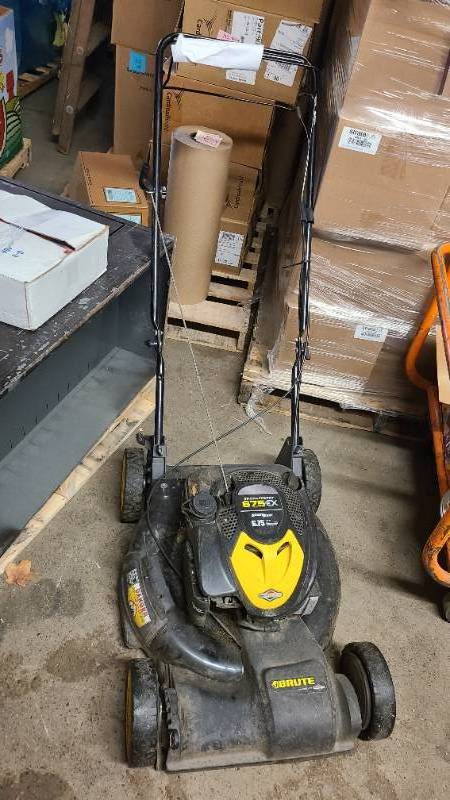 Brute 675ex best sale lawn mower