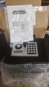 lot 53 image: Stalwart Lockbox with Keys