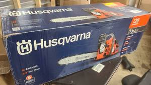 lot 55 image: 14 Truett Chainsaw in Husaquarvna Box