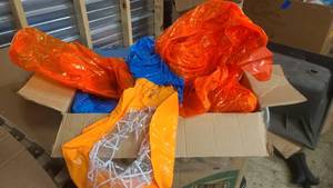 lot 67 image: Inflatable basketball hoop and kit