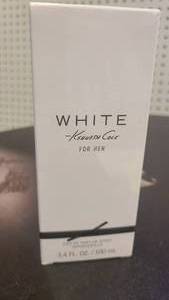 lot 100 image: Kenneth Cole White Perfume