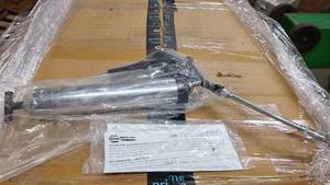 lot 143 image: New Air Operated Grease Gun