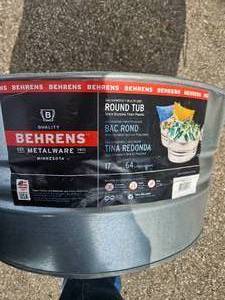 lot 50 image: Galvanized wash tub